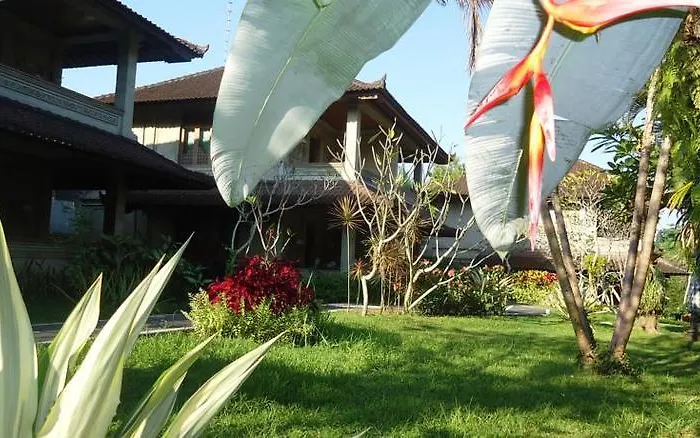 Puri Padi Guest house 3*